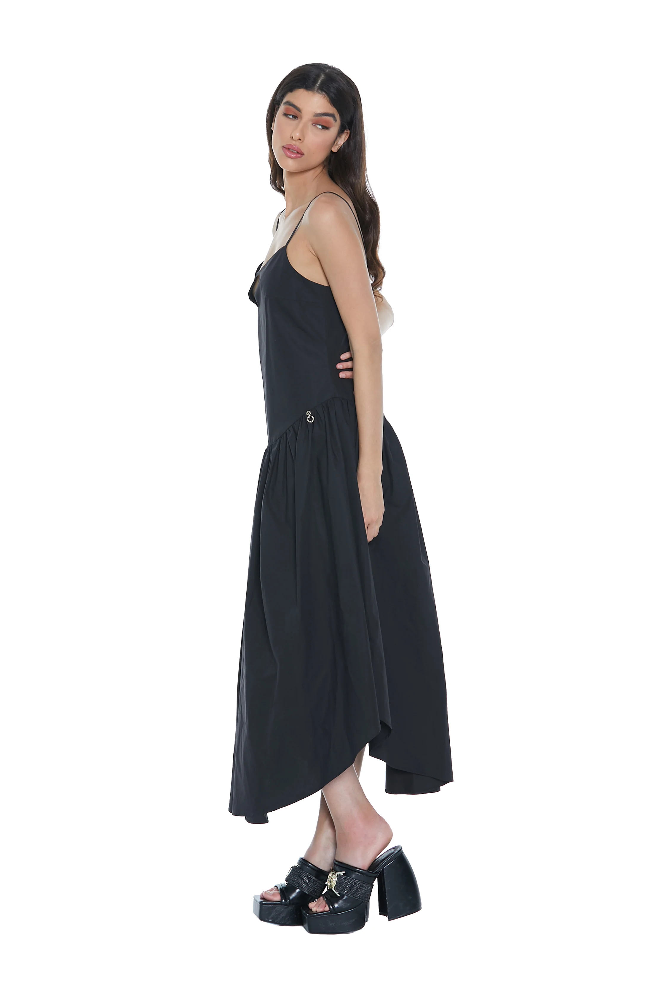 Abito RAKU lungo con spalline più apertura più arricci - Image 3