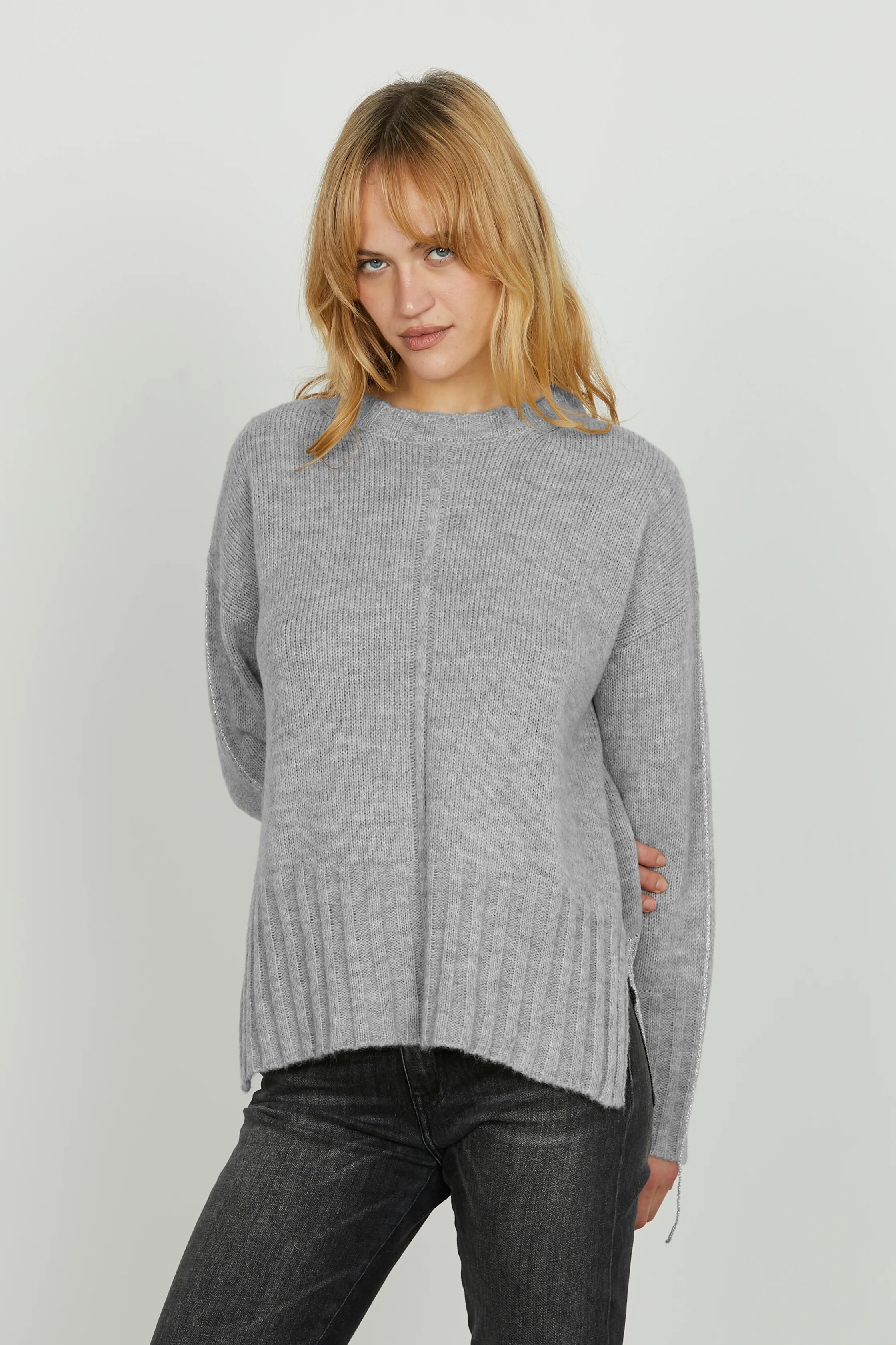 Maglia IDRAZ manica lunga girocollo con spacchi fondo più dettagli lurex - Image 5