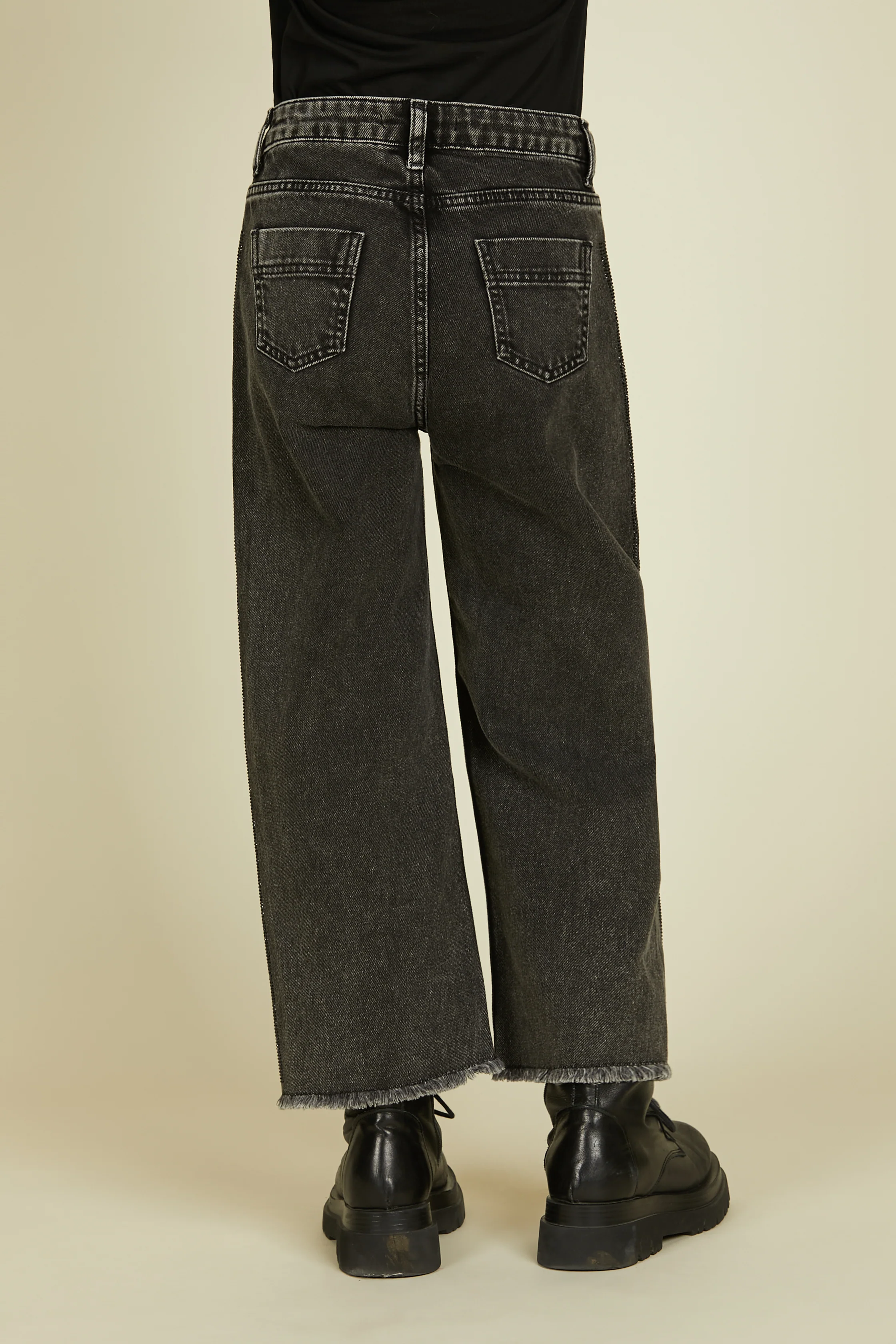 Panta CIASY 1 bott. 5ts.largo bande strass sfrangiato denim black - Image 3