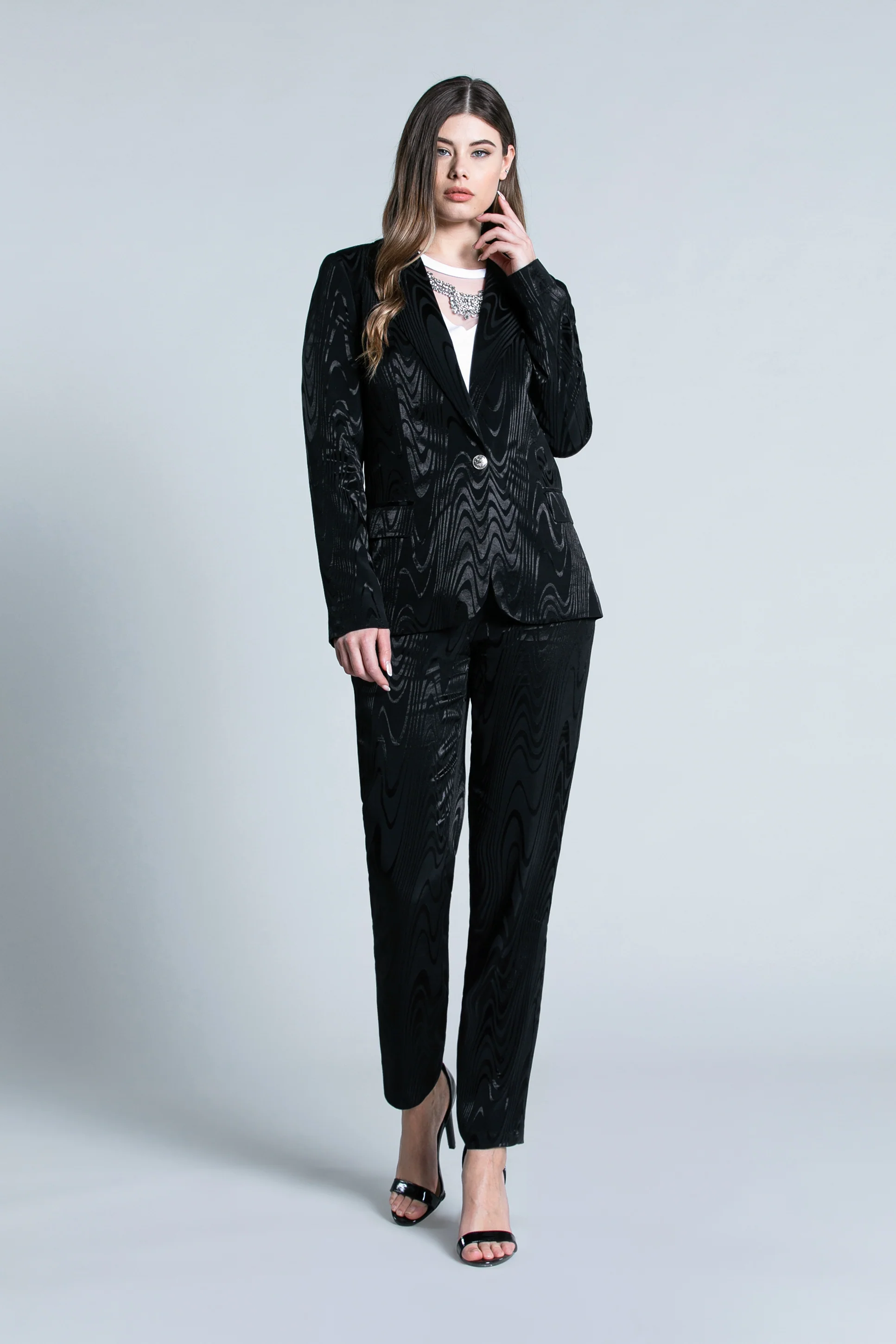 Pantalone GIO vita alta con pinces più tasche francesi - Image 4